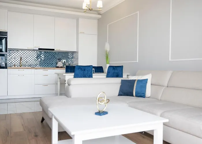 Glamour 格但斯克